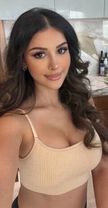 Sssniperwolf  page leaked private photo uncensored HD quality