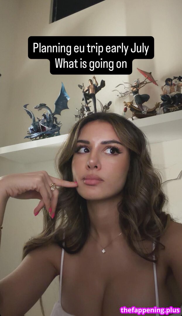 Sssniperwolf / leaked private photo uncensored HD quality