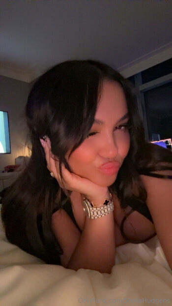 Stella hudgens  page leaked private photo uncensored HD quality
