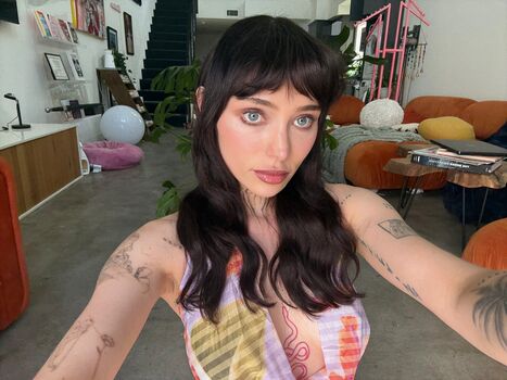 Supposedlyjulia leaked private photo uncensored HD quality