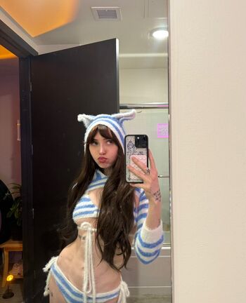 Supposedlyjulia leaked private photo uncensored HD quality