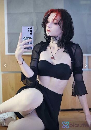 Suzuacosplays  page leaked private photo uncensored HD quality