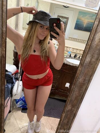 Taylor blake page leaked private photo uncensored HD quality