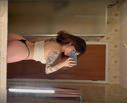 Thaysvita  page leaked private photo uncensored HD quality