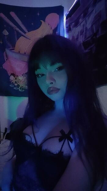 Theakaleina leaked private photo uncensored HD quality