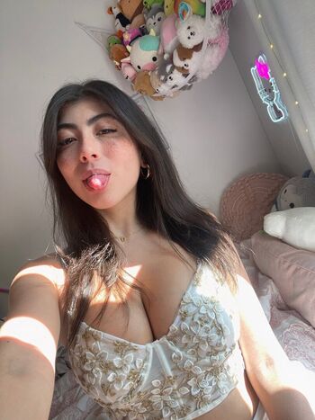 Thewildlatina page leaked private photo uncensored HD quality