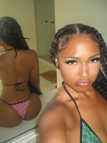 Tiaaraii leaked private photo uncensored HD quality