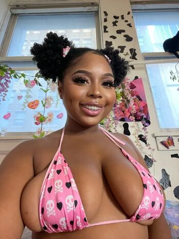 Urlilbaby leaked private photo uncensored HD quality
