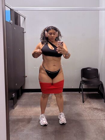Valeriezun leaked private photo uncensored HD quality