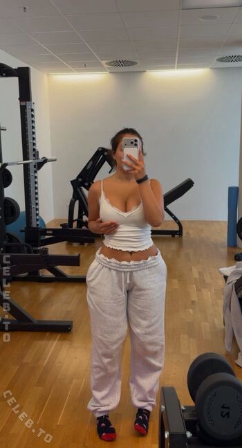 Valonaash page leaked private photo uncensored HD quality