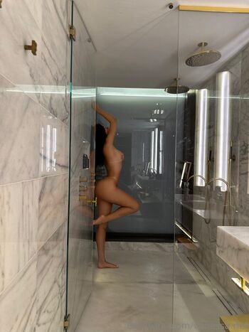 Vanessa rhd  page leaked private photo uncensored HD quality