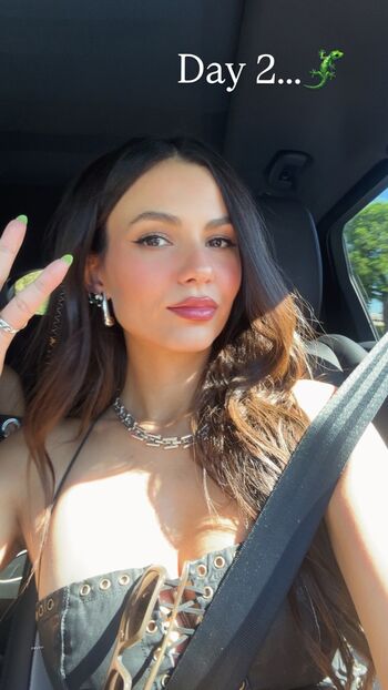 Victoria justice  page leaked private photo uncensored HD quality