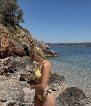 Wieke page leaked private photo uncensored HD quality