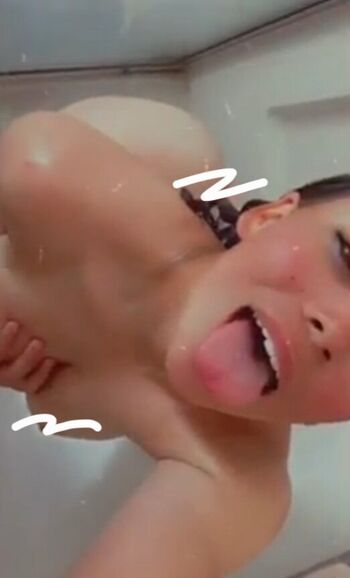 Woahh emily leaked private photo uncensored HD quality