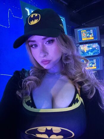 Yaboielina leaked private photo uncensored HD quality