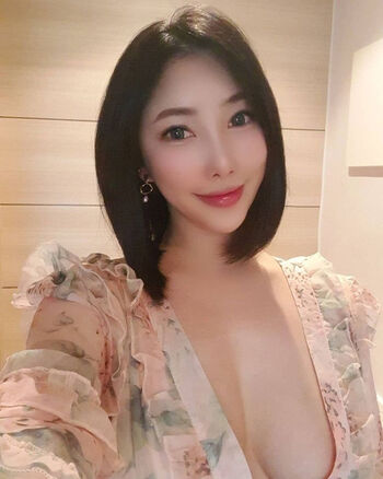 Yooncherry leaked private photo uncensored HD quality