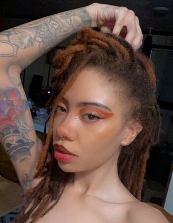 Yourbestgrljade leaked private photo uncensored HD quality