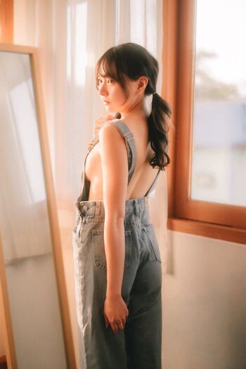 Yunjing saehun page leaked private photo uncensored HD quality