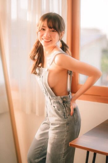 Yunjing saehun page leaked private photo uncensored HD quality