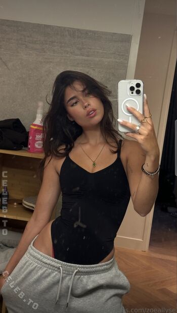Zoe allyse leaked private photo uncensored HD quality