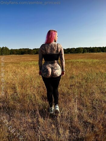 Zombieprinzessin leaked private photo uncensored HD quality